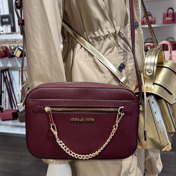 Michael Kors Jet Set Item Large East West Zip Chain Crossbody 
Merlot - Picture 4 of 16
